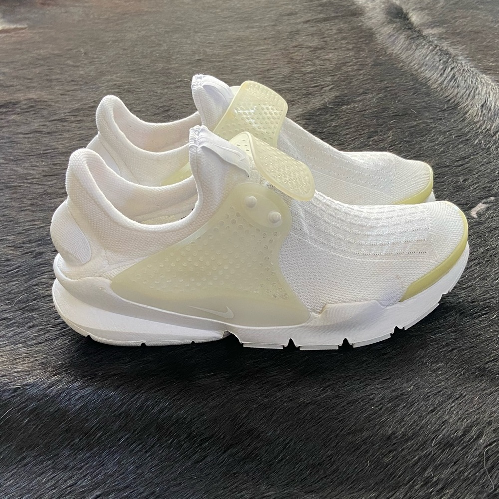 Nike Mens Triple White Sock Dart size 10